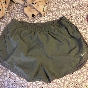 light grey nike tempo shorts